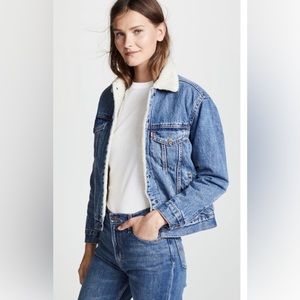 LEVI’S Sherpa Trucker Jean Jacket. NWOT.